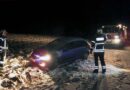 Nö: Pkw mit Seilwinde aus einem Acker geborgen