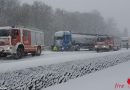 Nö: Schnee-Chaos auf der A21 Mitte April führt zu zahlreichen Einsätzen