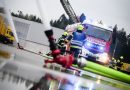 Oö: Sieben Feuerwehren üben Brand im Postverteilerzentrum in Allhaming