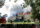 Oö: Harmloser Baumbrand endet in Großfeuer auf Schloss Ebenzweier: 31 Wehren im Einsatz (+Videos)