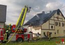 Deutschland: Dachstuhlbrand an unbewohntem Gebäude in Altenhof