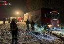 Oö: Bergung eines feststeckenden Lkw-Zuges in Andorf