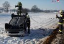 Nö: Pkw-Unfall auf der schneebedeckten L84 in Aschbach