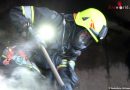 Deutschland: Gerümpel brennt in ehemaliger Papierfabrik in Düsseldorf