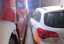 Bayern: Verparkte Straßen erschweren Feuerwehreinsatz bei Dachstuhlbrand in Augsburg