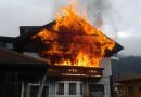 Sbg: Zimmervollbrand in Gasthaus in Dorfgastein breitet sich über Außenfassade aus