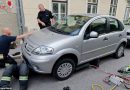 Nö: Junger „Stubentiger“ verschanzte sich unter Motorhaube eines geparkten Pkws