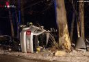 Bayern: Lenker prallt bei Berchtesgaden mit Audi A2 gegen Baum: Mann getötet