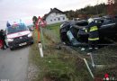 Oö: Drei Verletzte bei Autoüberschlag in Buchkirchen