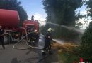 Nö: Feuerwehr Ebenfurth löscht brennenden Strohhaufen und rückt zu Autobrand aus