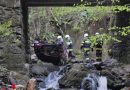 Stmk: Fahrzeug stürzt bei Rally in den Lungitzbach