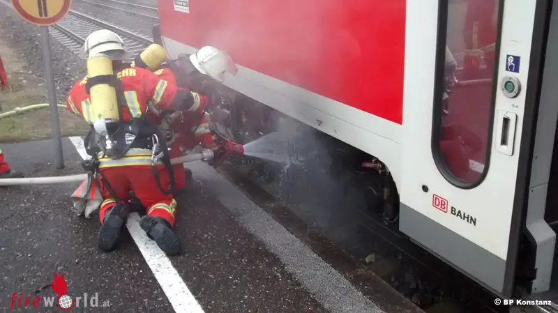 Deutschland Brand am Regionalexpress in Welschingen