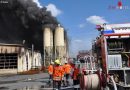 Deutschland: Millionenschaden bei Feuer in Maschinenhalle eines Betonwerkes in Eschede