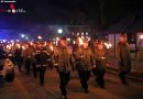 Stmk: Überraschungs-Fackelzug für frischgebackenen Bezirks-Feuerwehrkommandanten in Fürstenfeld