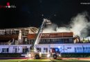 Oö: Schwierige Löscharbeiten bei Großbrand in Schul- und Veranstaltungszentrum St. Georgen nach 12 Stunden beendet