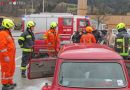 Oö: Kurzer Anfahrtsweg zu Fahrzeugbrand in Bad Goisern