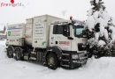 Oö: Bergung eines abgerutschten Lkw in Bad Goisern