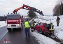 Nö: Autobergung aus Straßengraben in Groß Siegharts