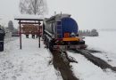 Bgld: Tankwagenbergung aus weichem Untergrund auf B65 in Poppendof