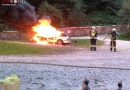 Oö: Feuerwache Perneck (Bad Ischl) beübt Autobrand