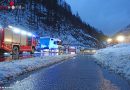 Oö: Lkw-Seilwinden-Bergung auf der B 145 in Bad Ischl