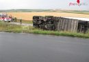 Nö: Umgestürzter Sattelschlepper beim Kreisverkehr am Grenzübergang Kleinhaugsdorf