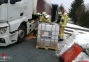 Tirol: Lkw mit aufgerissenem Dieseltank: Umpumparbeiten der Feuerwehr in Kössen