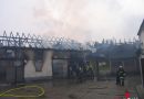 Nö: Brand eines Wirtschaftsgebäudes mit angrenzendem Wohnhaus – 9 Wehren im Einsatz