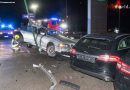 Oö: Lenker kracht mit Auto in Leonding gegen parkende Fahrzeuge