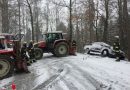 Oö: SUV-Bergung in Lichtenberg mit zwei Traktorseilwinden