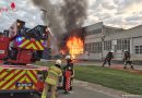 Deutschland: Mehrere Rohre bei Lagerhallenbrand in Lübeck eingesetzt