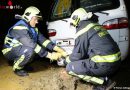 Nö: Aufwendige Bergung eines Transporters in Maria Enzersdorf