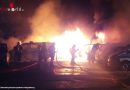 Deutschland: 18 Fahrzeuge – darunter mehrerer der Polizei – nach Brandstiftung in Magdeburg in Flammen