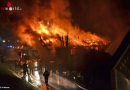 Deutschland: Großfeuer vernichtet über 300 Jahre altes Reetdachhaus
