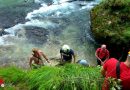 Oö: Rettung in Not geratener Schlauchbootbesatzung per Hubschrauber am Steyrfluss in Molln