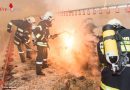 Oö: Brand in leerstehendem Hühnermastbetrieb in Niederneukirchen (+Video)