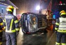 Oö: Zwei Verletzte bei Autoüberschlag in Ottnang am Hausruck