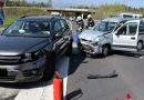 Bgld: Aufräumarbeiten nach Unfall mit zwei Verletzten in Pinkafeld