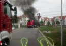 Bgld: Lkw mit ausgefahrenem Ladekran klappt ÖBB-Stromleitung und Purbach → und brennt