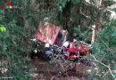 Stmk: Schwerverletzter bei Traktorüberschlägen in ein Waldstück