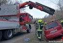 Nö: Autobergung nach Überschlag auf der LB 30 bei Retz