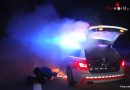 Schweiz: Polizeifahrzeug ging während Verfolgungsjagd in Flammen auf und stand in Vollbrand
