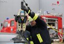 Deutschland: Feuerwehr trainiert an Nullserie des Opel Insignias in Rüsselsheim