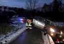 Oö: Fahrzeugbergung aus brenzliger Lage in Garsten