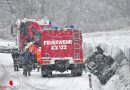 Stmk: Wintereinbruch hält Feuerwehren auf Trab: Schnee bringt Verkehrsbehinderungen und Unfälle