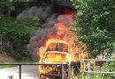 Stmk: Campingbus stand lichterloh in Flammen