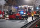 Oö: Eingeklemmte Person bei Verkehrsunfall in Thalheim bei Wels von Feuerwehr befreit