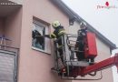 Ktn: Kleinkind sperrt Mutter aus – Feuerwehr dringt gewaltsam über Fenster ein