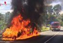 Deutschland: BMW X5 in Velbert in Vollbrand