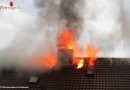 Deutschland: Blitzschlag setzt Wohnhausdachstuhl in Vellmar in Brand